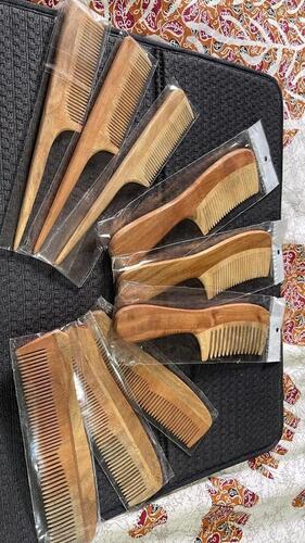 Neem Wood Comb Age Group: Suitable For All