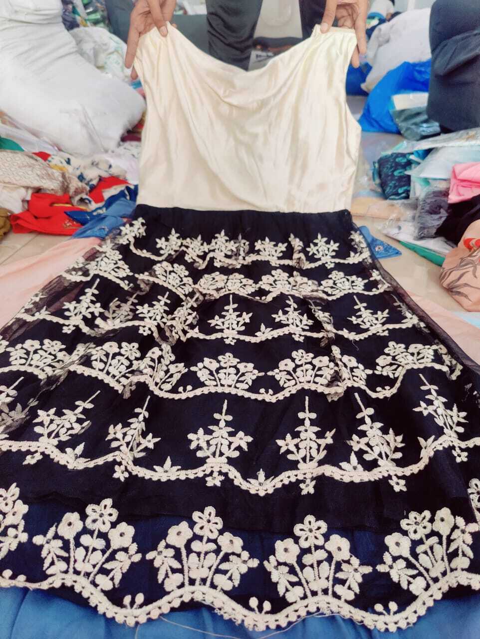 kurti mirror work