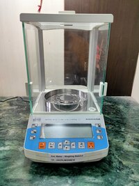 Micro Balance / Weighing Calibration Services