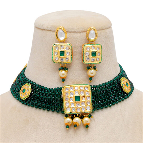 Gold Plating Necklace Set - Elegant Gold Jewelry, Charm Pendants, Ideal for Weddings and Parties, Includes Matching Earrings