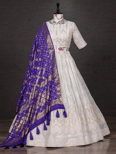 Women Georgette Sequins and Thread Embroidery Work Lehenga Choli...