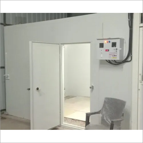 Industrial Cold Storage Room - 10x10 Feet, White GI Body | 7 Ton Cooling Capacity, Single Door, 80mm Insulation, Ideal for Food Industry