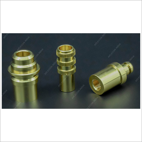 Brass Quick Connect Adapter - Brass, 1-10000 Gram Weight, Smooth Finish, Round Head, Hex Shape | Effortless Line Switching, 1 Year Warranty