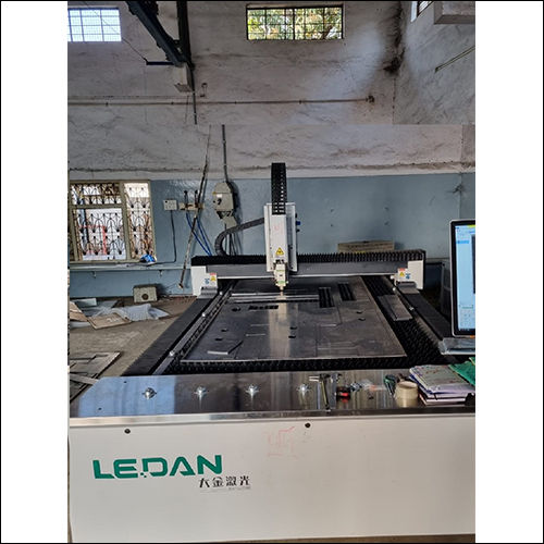 Fiber Laser Cutting Machine