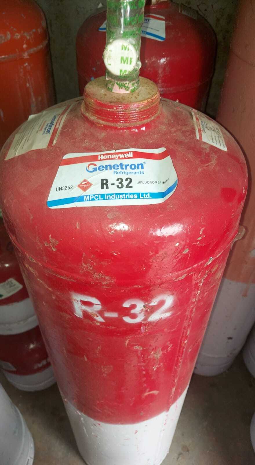 R32 Refrigerant Gas
