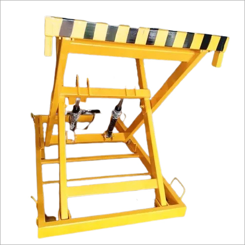 Stainless Steel Loading Unloading Scissor Lift at Best Price in