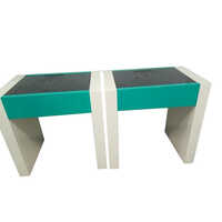 Green-white-black Anti Vibration Table