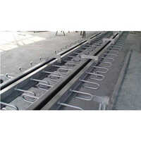 Compression Seal Expansion Joint - Iron, 100x100x10mm | Seismic Movement Accommodation, Painted Surface, Welding Connectivity