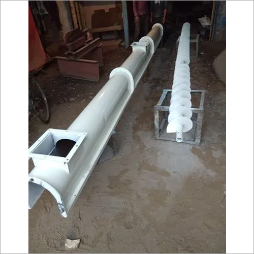 Screw Conveyor - Metal, Weight Capacity: 1 - 1000 kg, Color: White | Heat Resistant, Industrial Use, Gravity Roller System