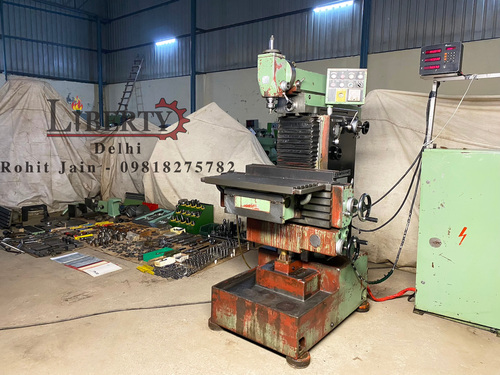 TOS FN 32 Tool Room Milling Machine