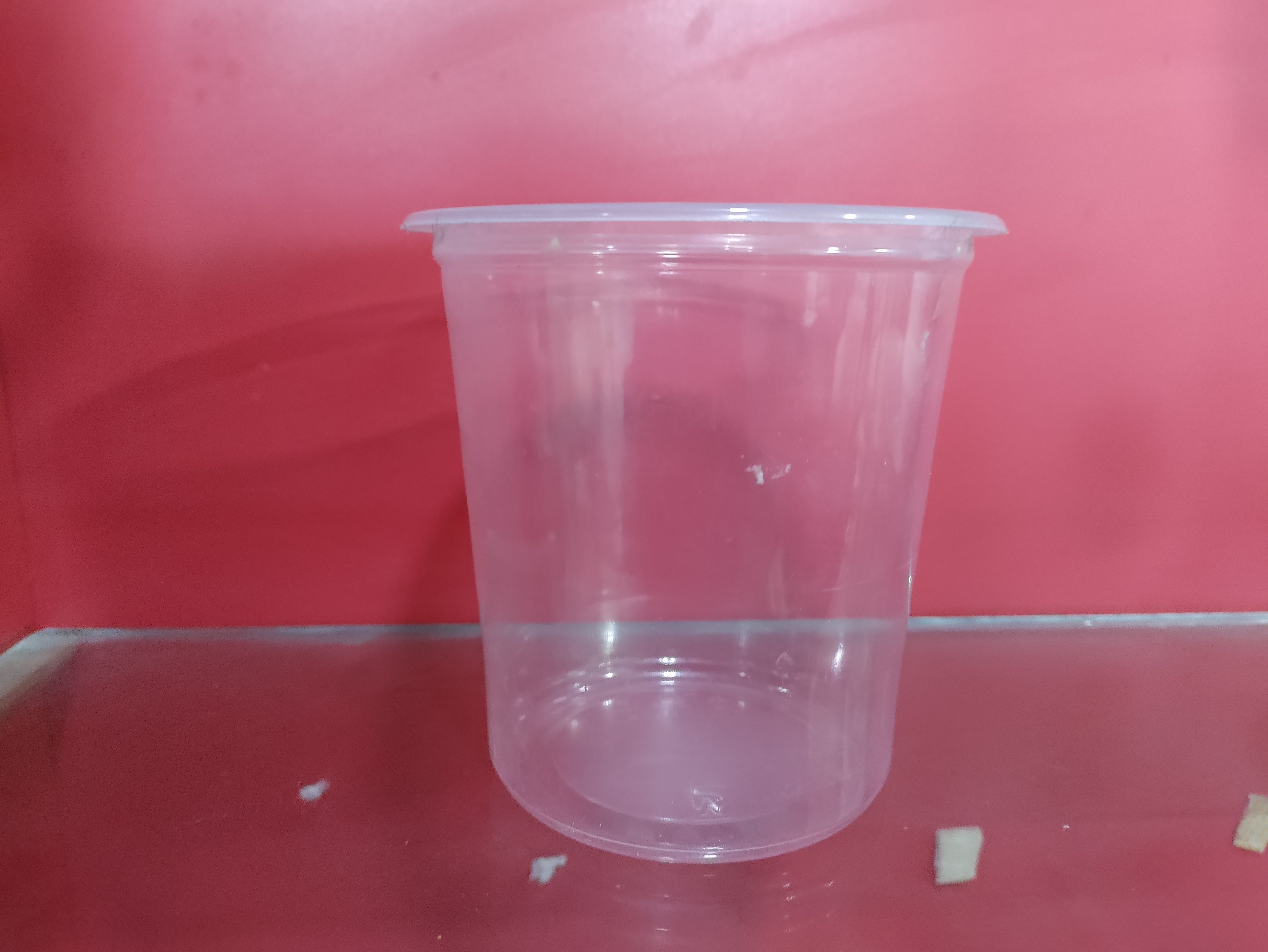 ROUND SEALING CONTAINER