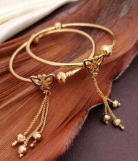 Adjustable Kadli - Gold-plated Metal, Diameter 50-60 Mm | Butterfly Charm, Adjustable Fit, Durable Material, Elegant Look, Gift Box Packaging