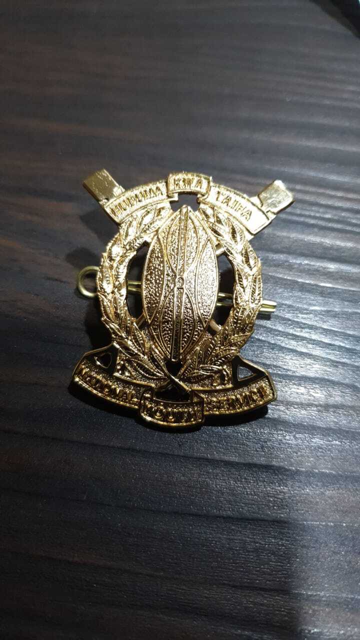 MILITARY MATLE BRAS BADGES