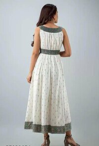 Pakhi White Rayon Kurti
