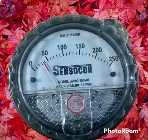 White/black Series S2000 Sensocon Differential Pressure Gauges In Jamshedpur Jharkhand