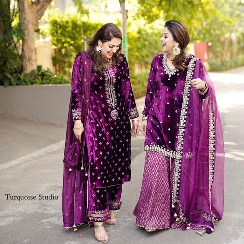 Women Fancy Designer Pakistani Suit..