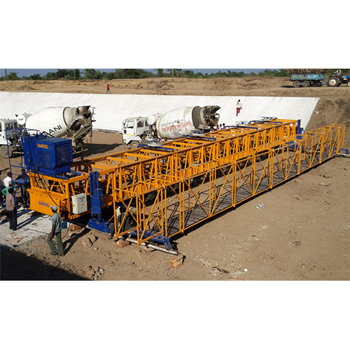 Industrial Canal Paver Machine