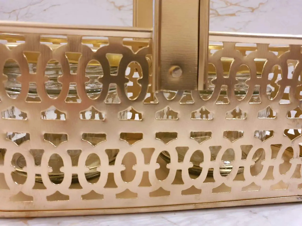 Metal Gifting Best Wishes Golden Basket with 2 Glass Jar Gift Packing Dry fruit Box Sweet Box Chocolate Box