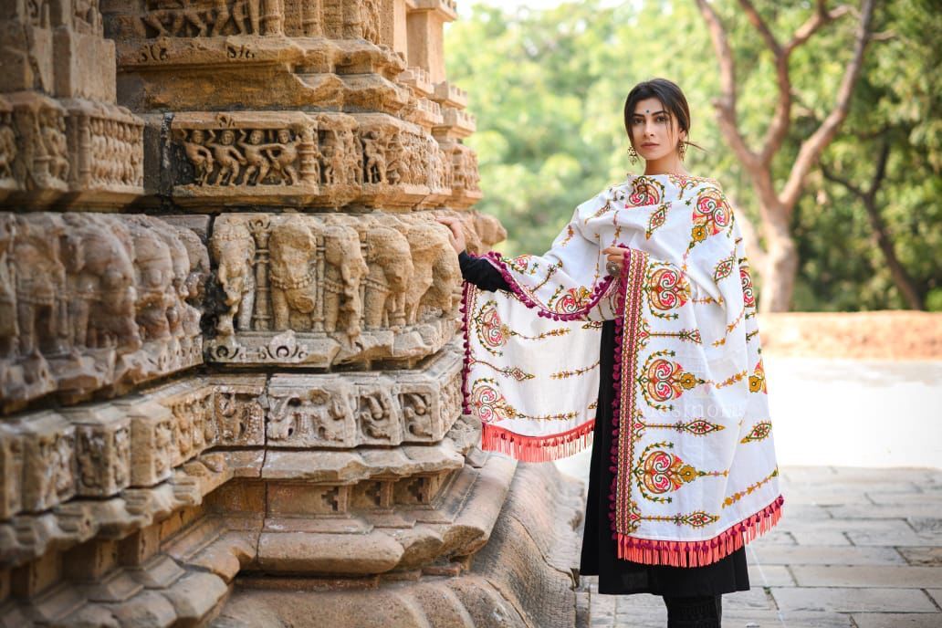 Women Fancy Designer Printed Dupatta...