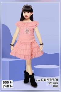 Girls Fancy Dress Age Group: 1-11 Year
