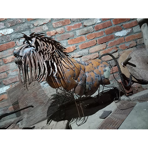 Lion Sculpture By VISHAVKARMA AGRO INDUSTRIES