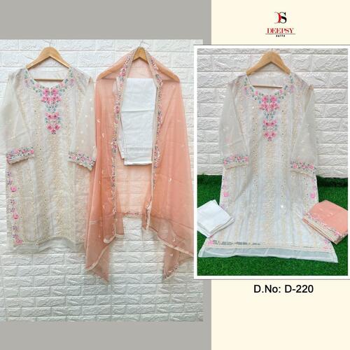 Women Dreamy Orgnaza Pakistani suits...