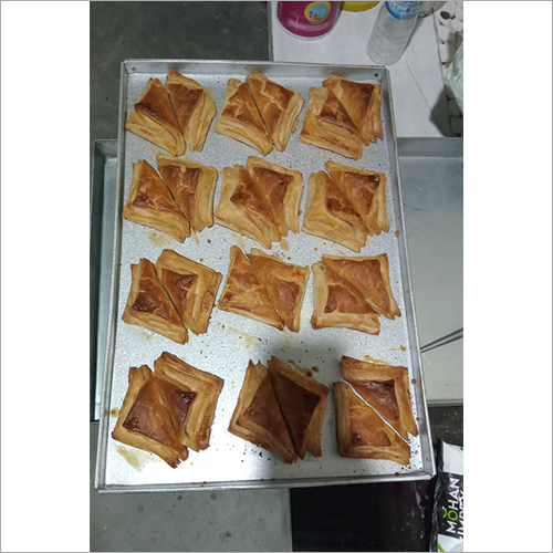 Veg Patties - Crispy Layered Dough Filled with Vegetable Mixture | Eggless, Solid Form, Shelf Life of 3-6 Days
