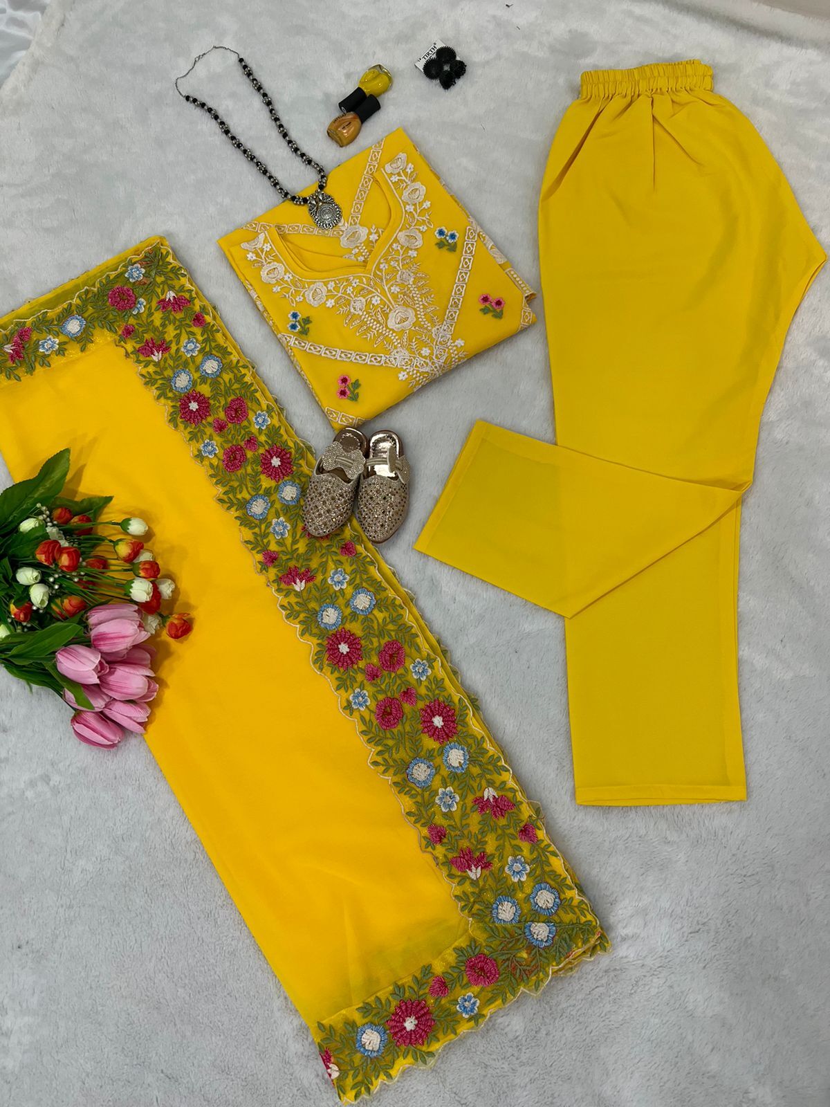 Women Pretty New Designer Party Wear Suit...