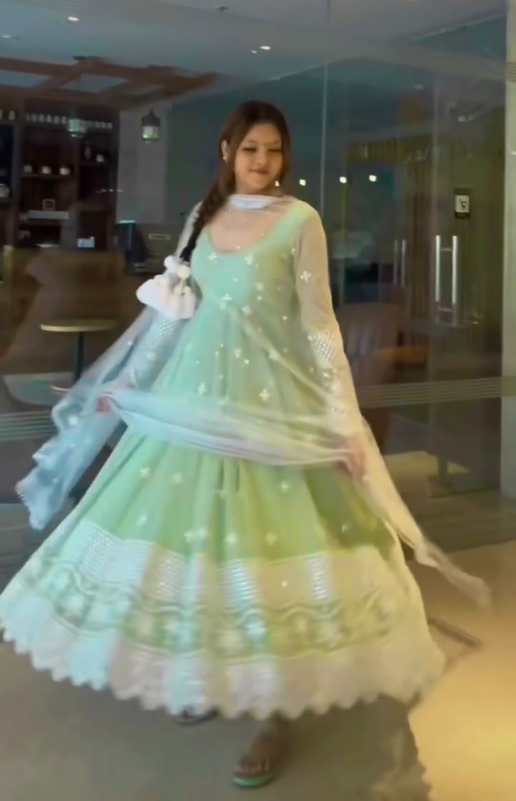 Women Fabulous New Party Wear Look Gown...