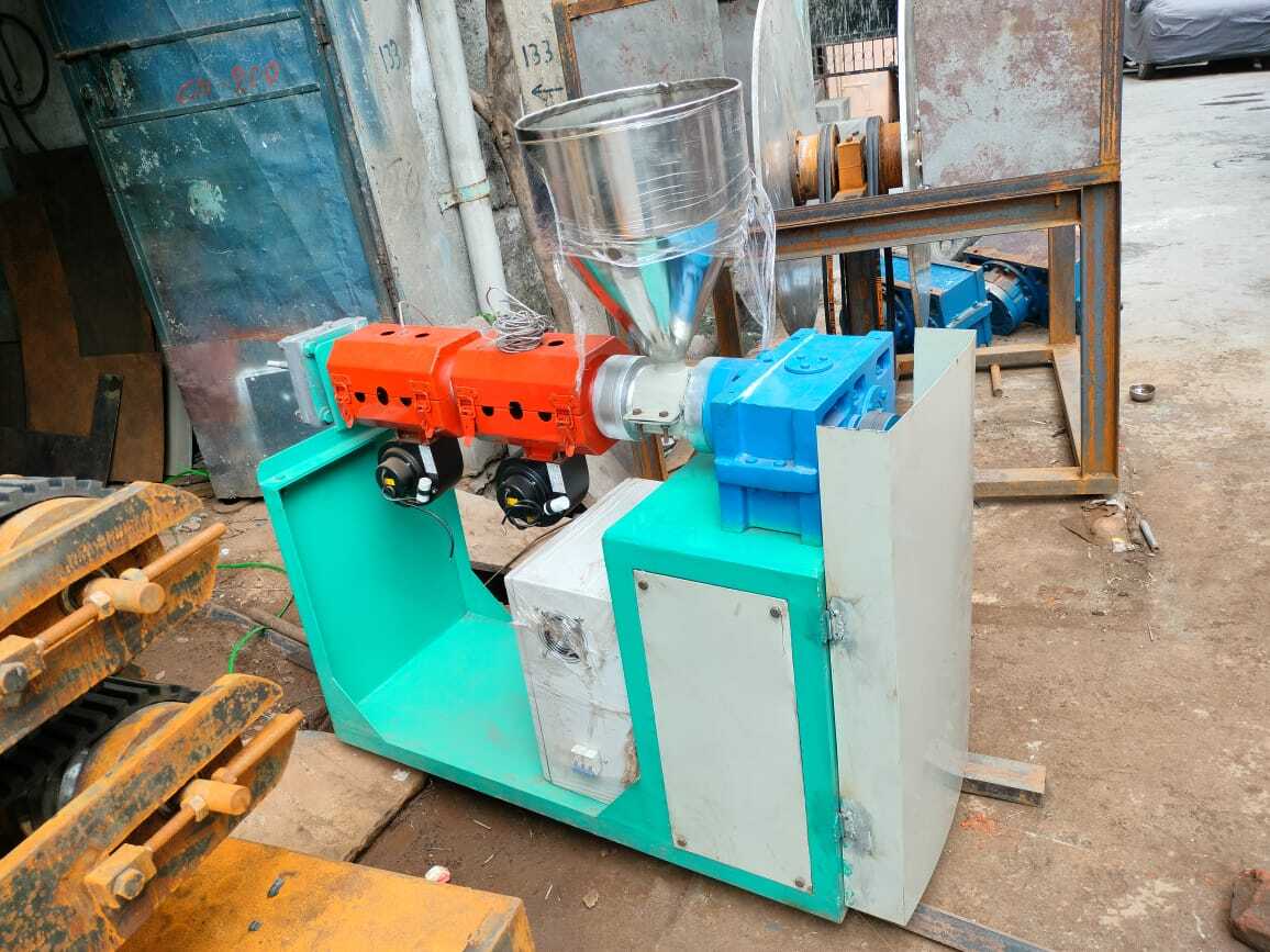 Pvc Garden Pipe Plant With Jockey Extruder