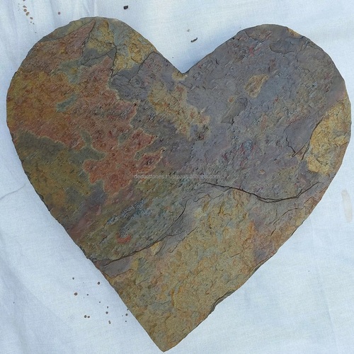 Multicolor Slate Heart Shape Stone Paving