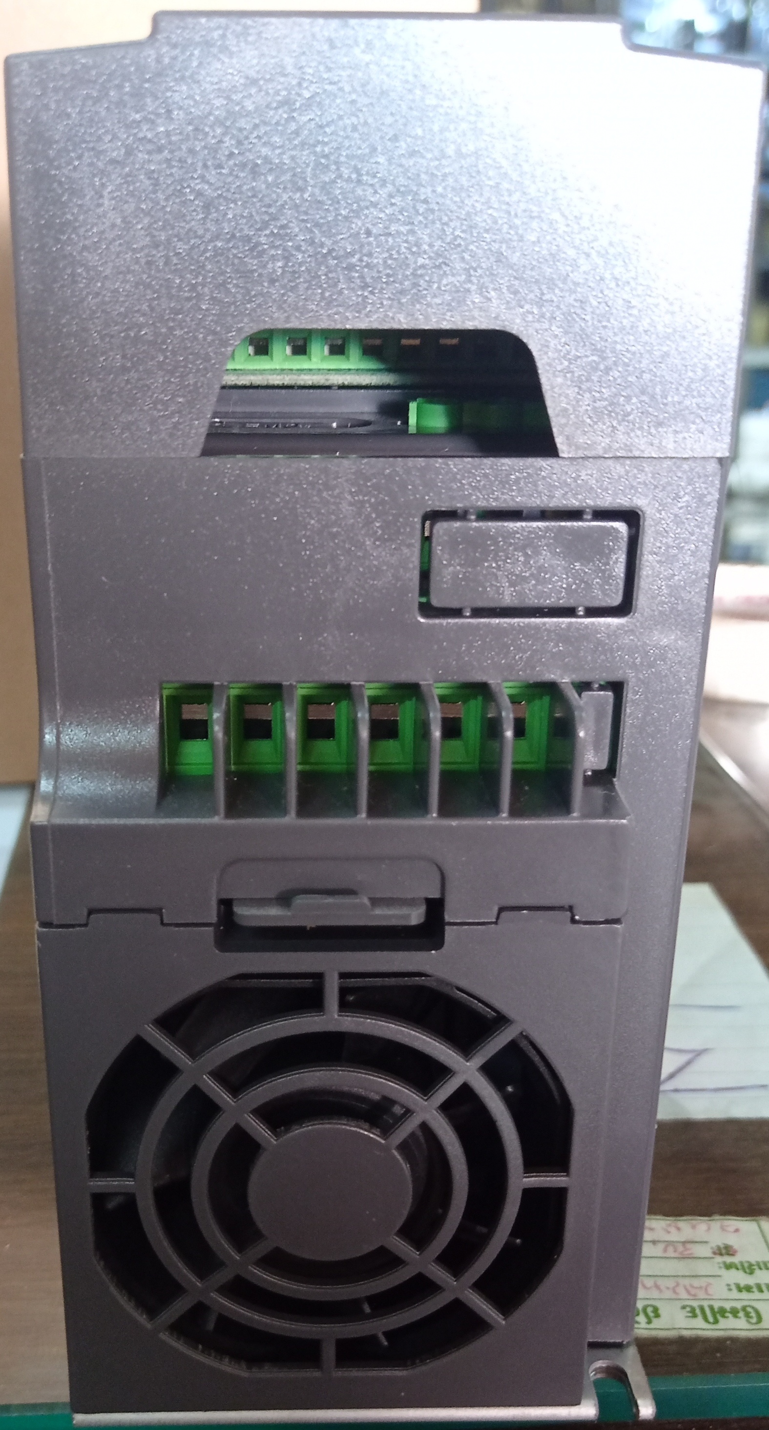 2.2-3 kw Revolt AC Drive