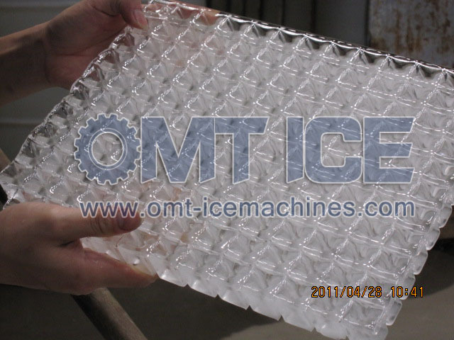 700kg/24 hrs Cube Ice Machine Commercial Ice Cube Maker In Stock