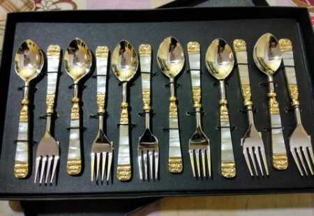 TWO TONE FINISH BEAUTIFUL CUTLERY SET