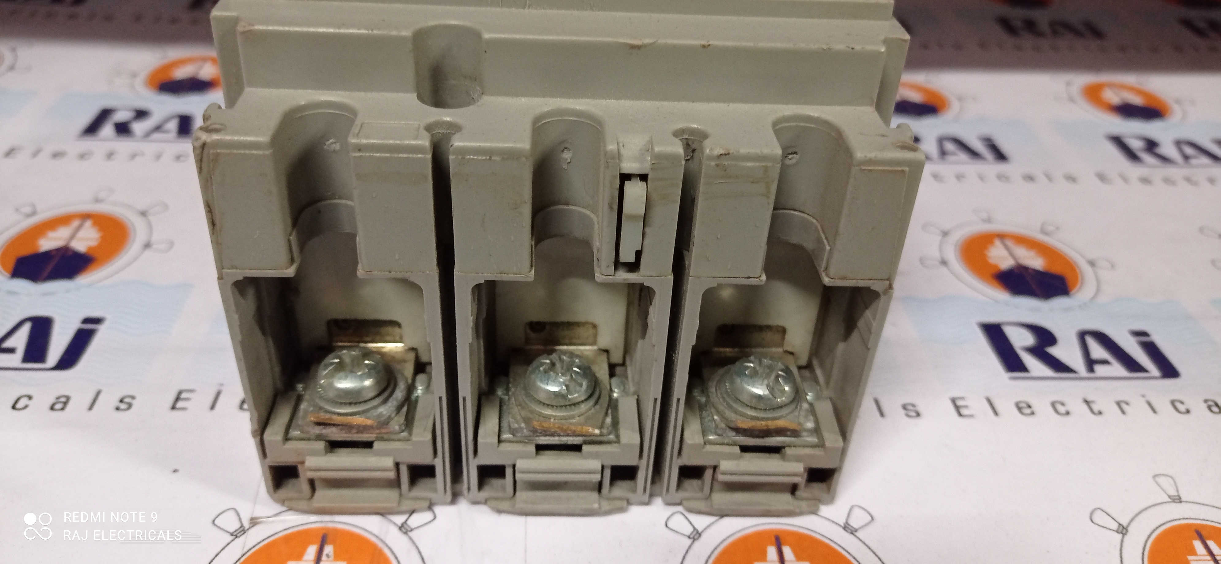 SCHNEIDER (CVS 100B) 100A 3P MCCB