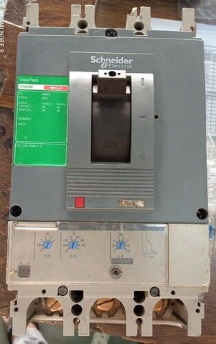 SCHNEIDER (CVS630F) 630A 3P MCCB