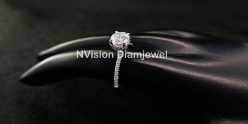 White Gold US Style Solitaire Engagement Diamond Ring