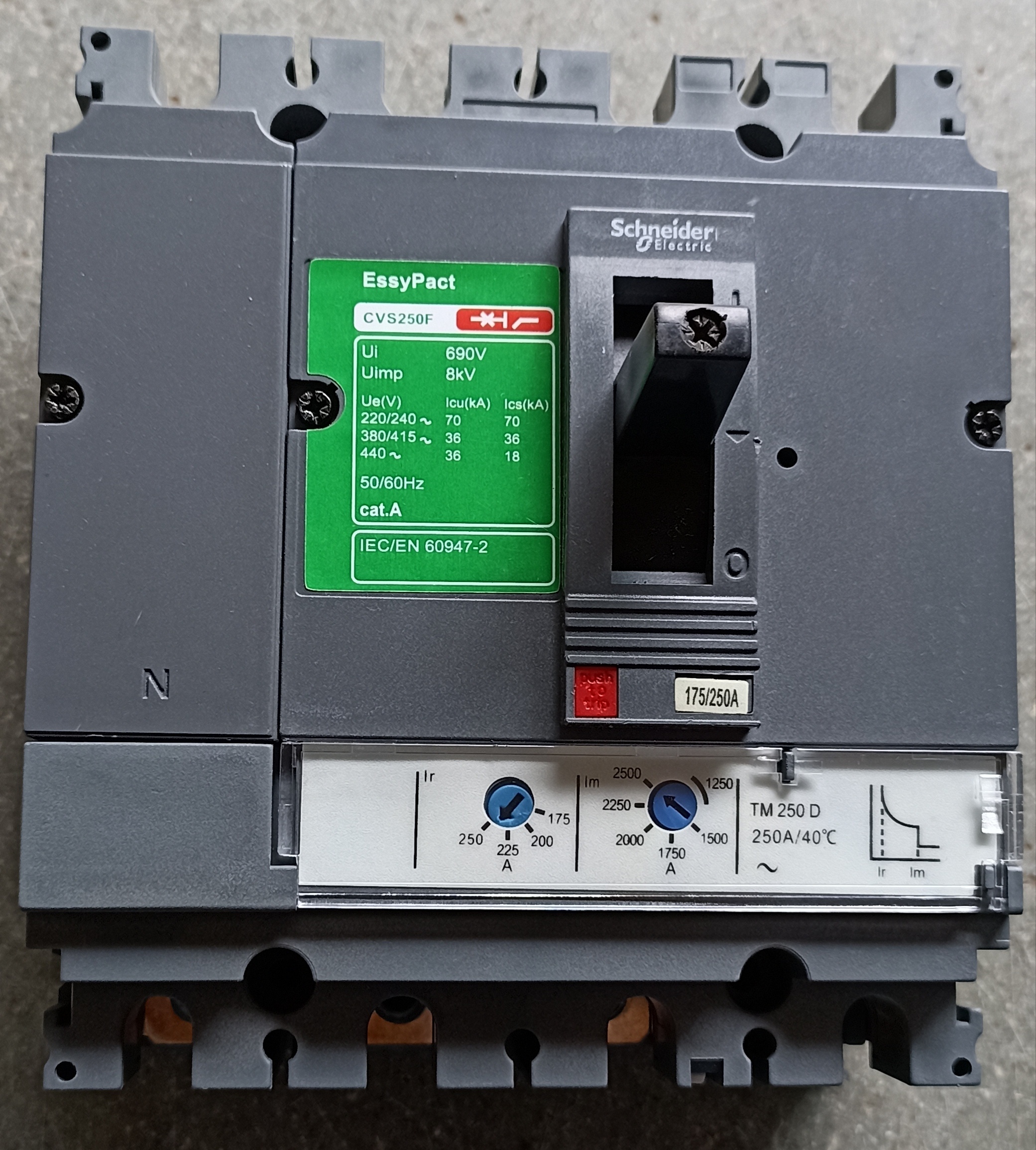 SCHNEIDER (CVS 250F) 250A 4P MCCB