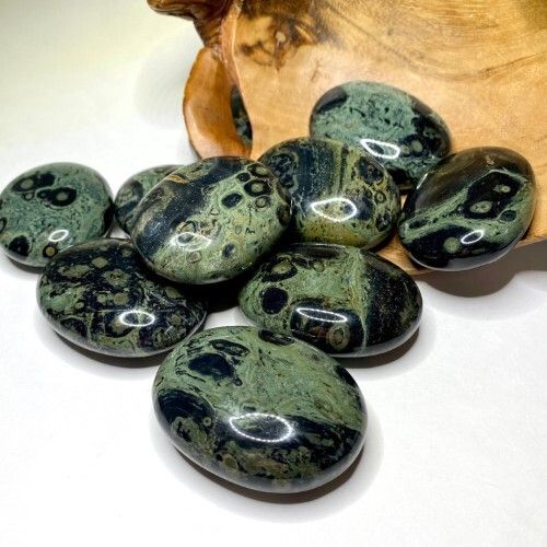 High Quality Beautiful Kambaba jasper Gemstone Palm Stone