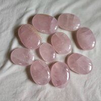 Beautiful Rose Quartz Crystal Gemstone Palm stone