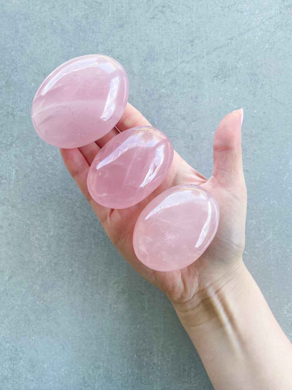 Beautiful Rose Quartz Crystal Gemstone Palm stone