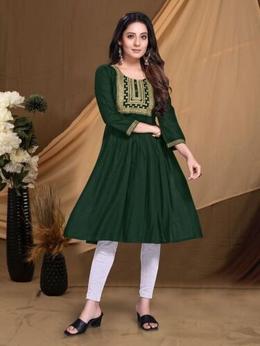 Aashvi Green Heavy Rayon Kurti