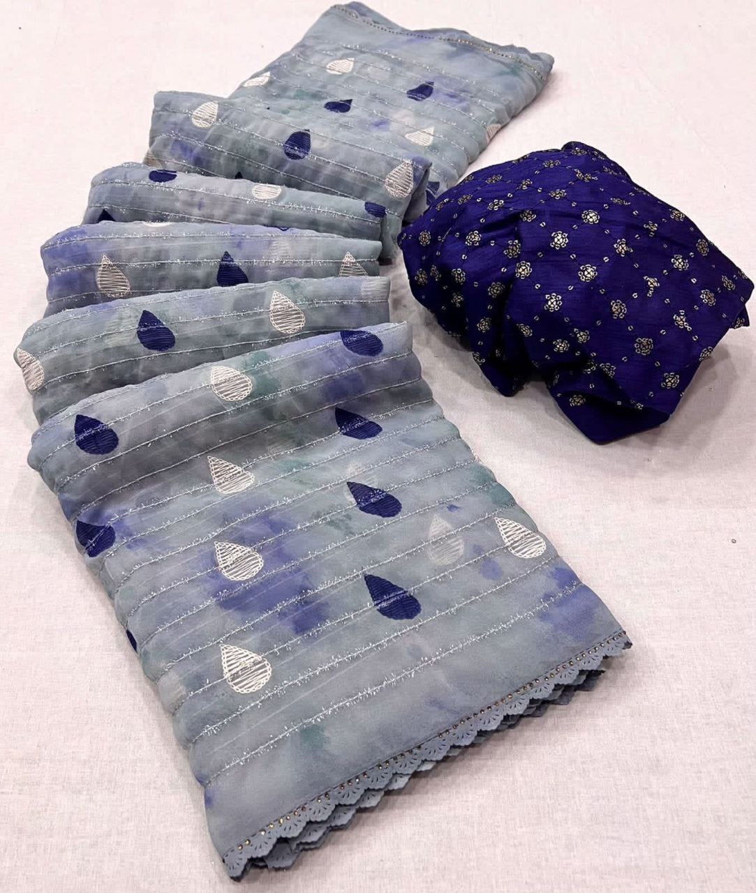 Women Heavy Georgette Fabric Stone CutWork Bordar With Fur Work