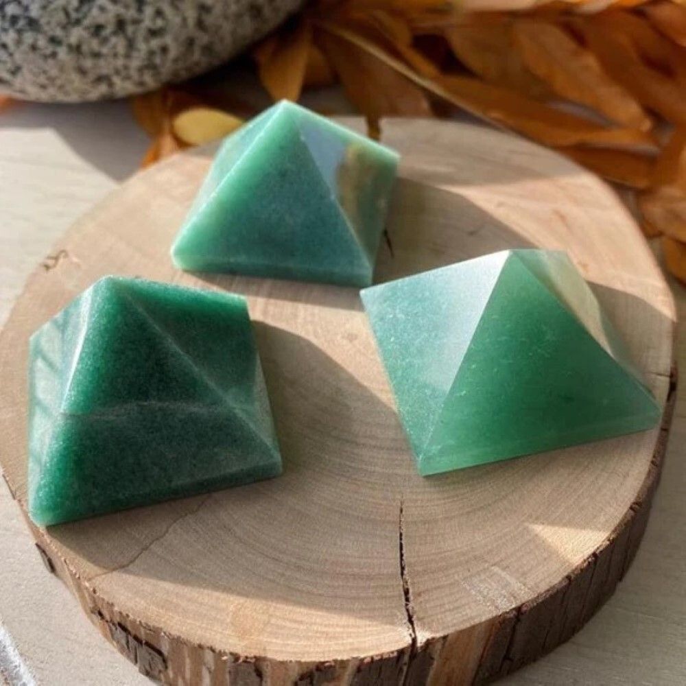 Natural Green Aventurine Gemstone Crystal Pyramid