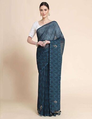 Women Crochet Seaquence Work With Digital Print On Saree