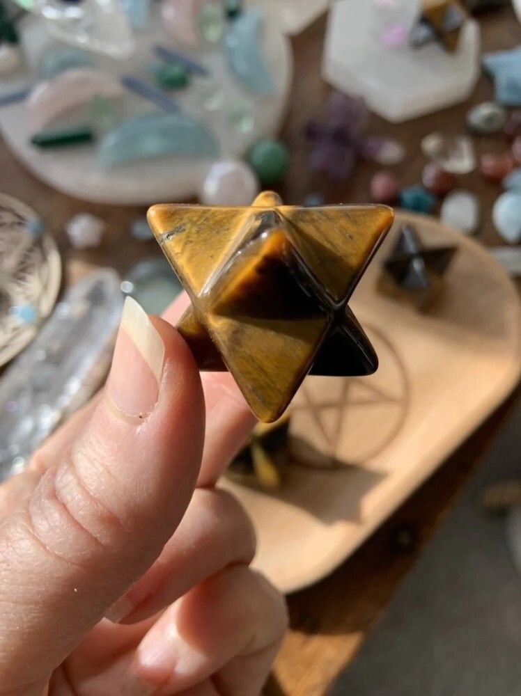 Natural Tiger Eye Gemstone 8 Point Merkaba Stars