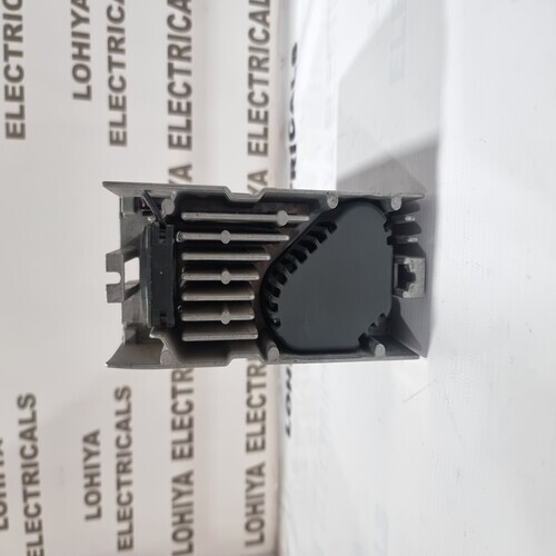 SIEMENS 6SL3210-1SB14-0UA0 POWER MODULE