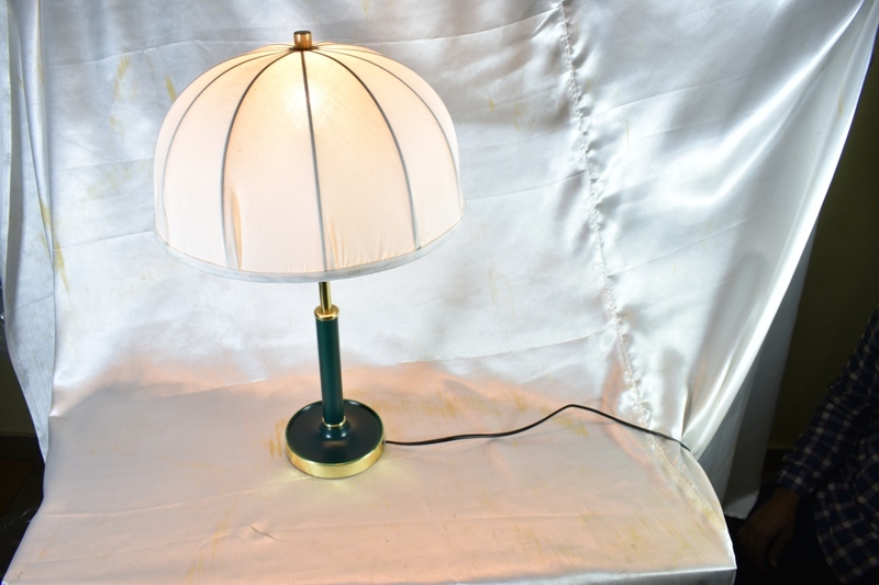 Metal Modern Table Lamp
