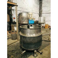 Jacketed Mixing Tank