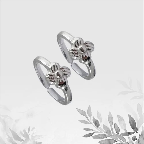 Sleek Sterling Silver Toe Ring